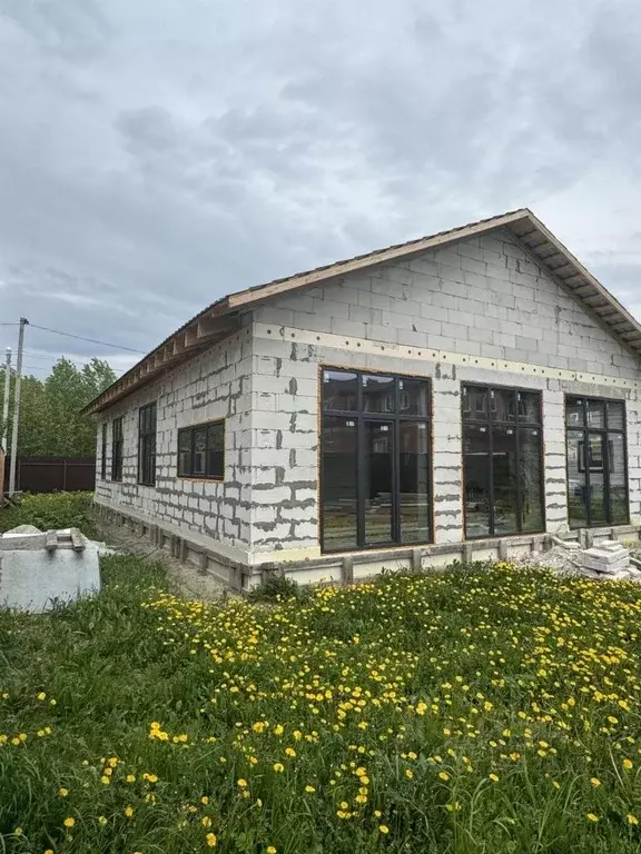 Дом в Томская область, Томск пос. Просторный, Якорный просп. (120 м) - Фото 1