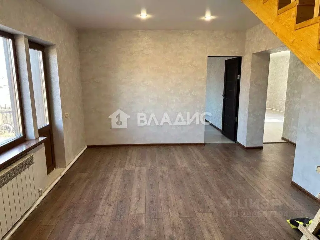 Дом в Бурятия, Улан-Удэ Олимпийский ДНТ, ул. Патриотическая (274 м) - Фото 1