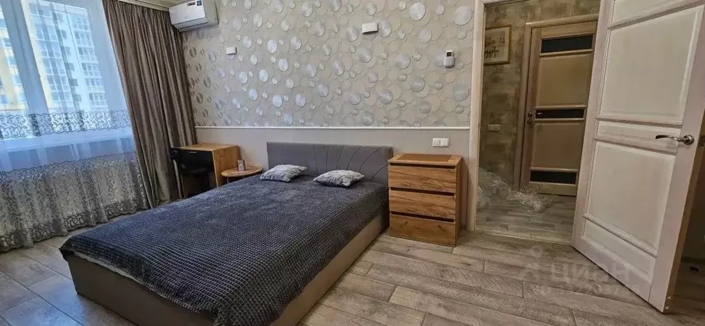 1-к кв. Крым, Симферополь ул. Батурина, 131 (46.0 м) - Фото 1