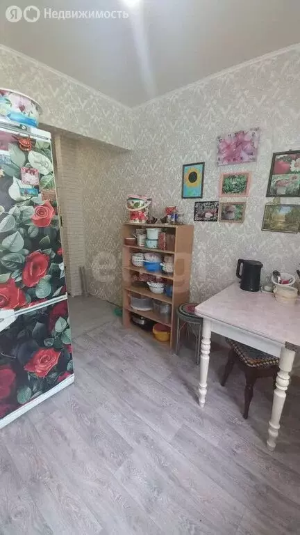 3-комнатная квартира: Заводоуковск, улица Усадьба ЛПХ, 21 (63 м) - Фото 1