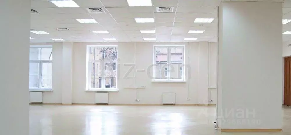 Офис в Санкт-Петербург 14-я Васильевского острова линия, 7 (190 м) - Фото 1