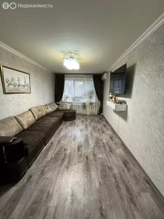 2-комнатная квартира: Ясный, улица Ленина, 11 (53 м) - Фото 1