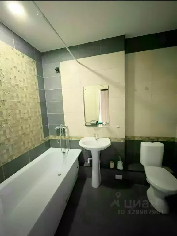 1-к кв. Хакасия, Абакан ул. Кирова, 120А (36.0 м) - Фото 1