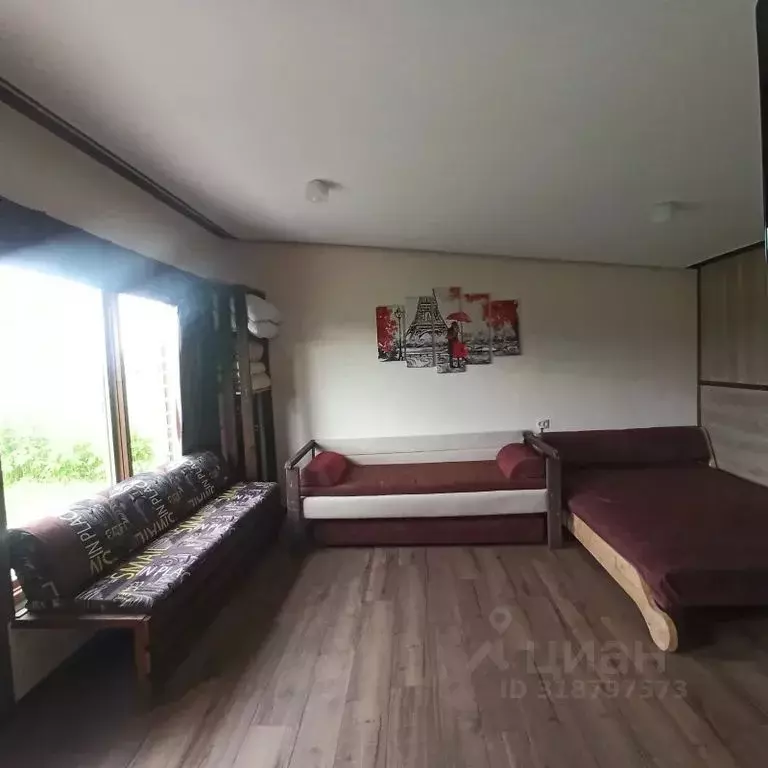 Дом в Алтайский край, Белокуриха ул. Булычева, 21 (30 м) - Фото 1