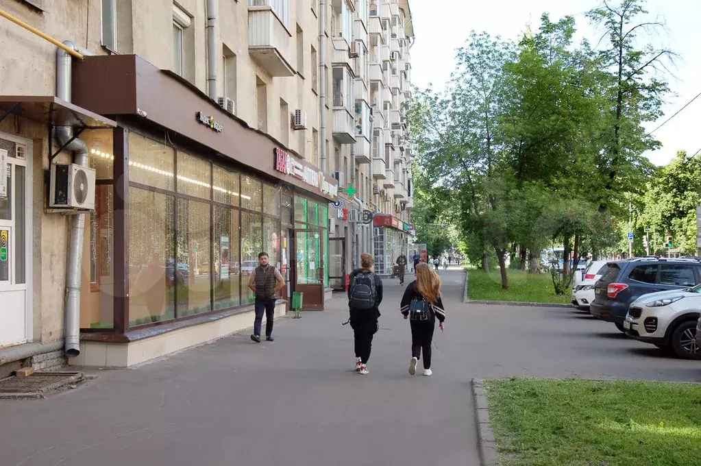 Авиамоторная 28. Москва, Авиамоторная ул., 28/6. Булочная 50 на Дыбенко