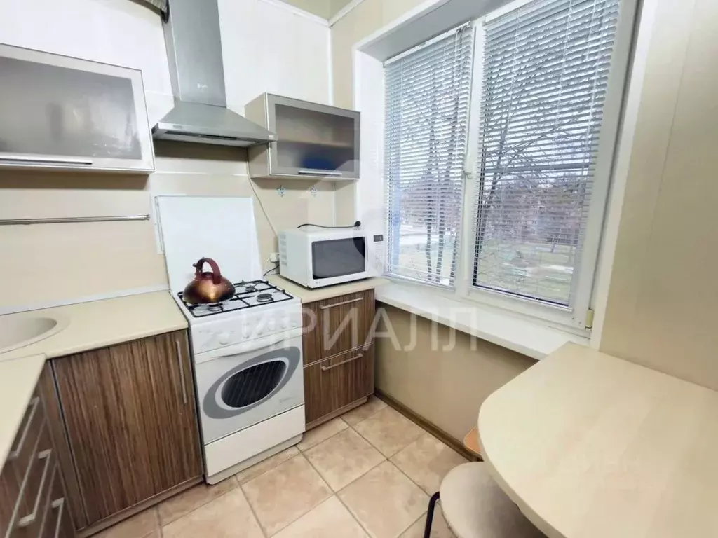 2-к кв. Курская область, Железногорск ул. Гагарина, 4 (44.1 м) - Фото 2