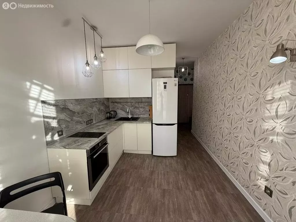 2-комнатная квартира: посёлок Дзержинск, микрорайон Современник, 22 ... - Фото 1