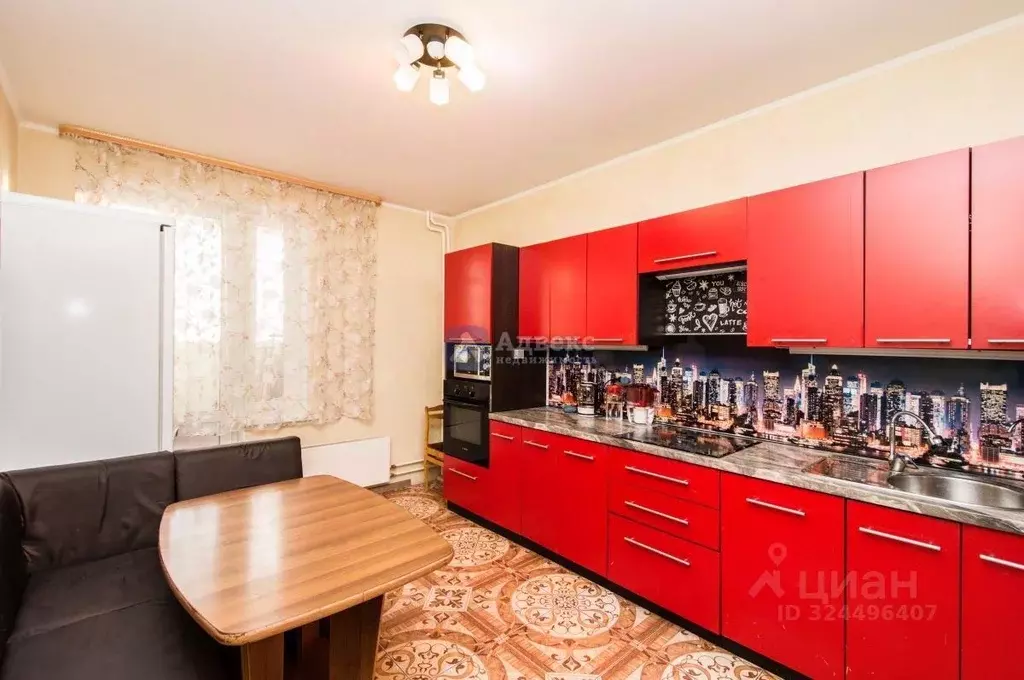 3-к кв. Тюменская область, Тюмень ул. Николая Зелинского, 23 (77.3 м) - Фото 1