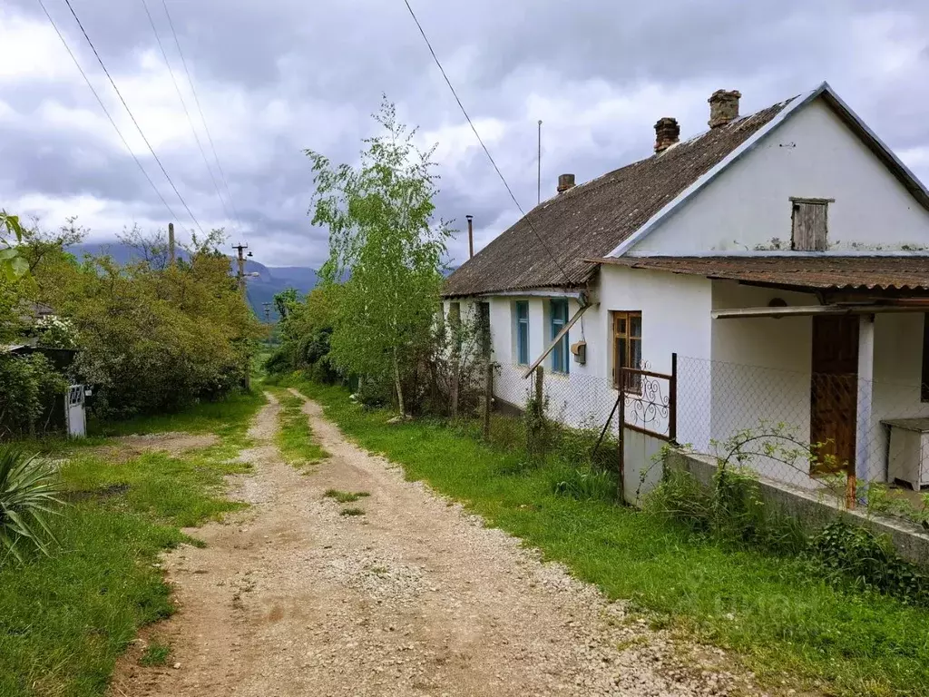 2-к кв. Крым, Бахчисарайский район, Голубинское с/пос, с. ... - Фото 2