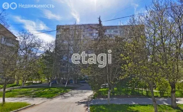 3-комнатная квартира: Симферополь, улица 60 лет Октября, 10 (70 м) - Фото 1