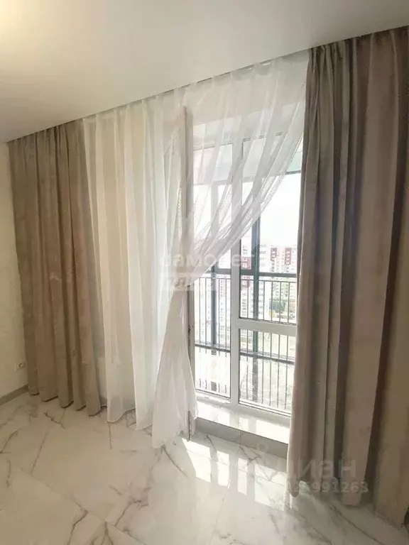 1-к кв. Тюменская область, Тюмень ул. Константина Посьета, 8 (37.0 м) - Фото 1