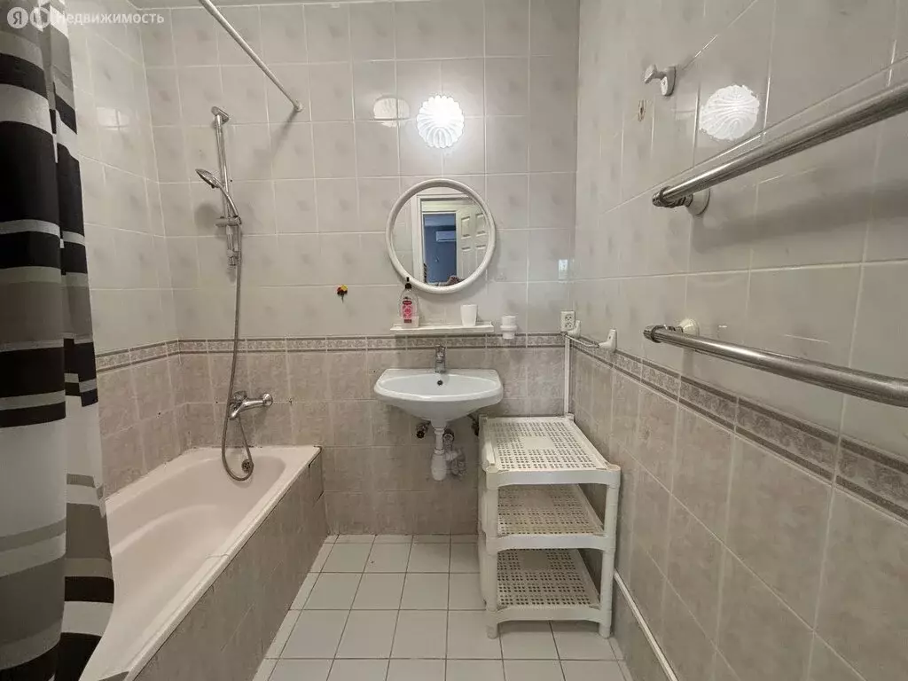 3-комнатная квартира: Казань, проспект Ямашева, 67 (89.4 м) - Фото 0