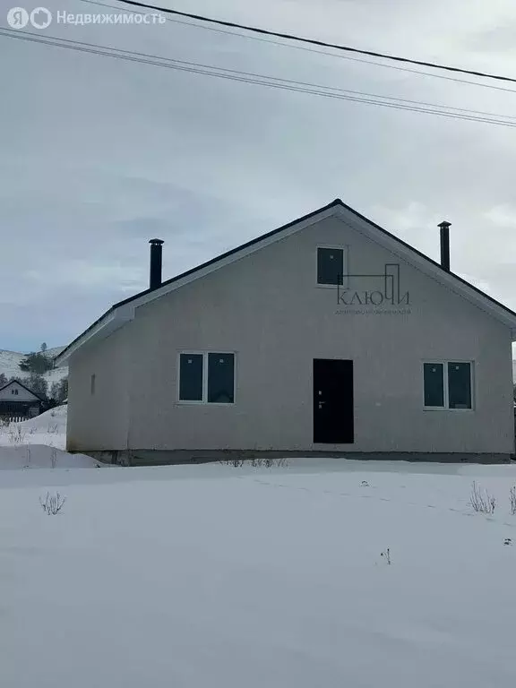 Дом в село Ташбулатово, Молодёжная улица, 70 (100 м) - Фото 1