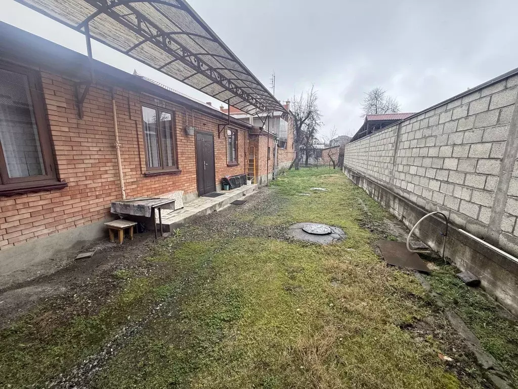 Дом в Северная Осетия, Владикавказ ул. Галковского, 124 (120 м) - Фото 2
