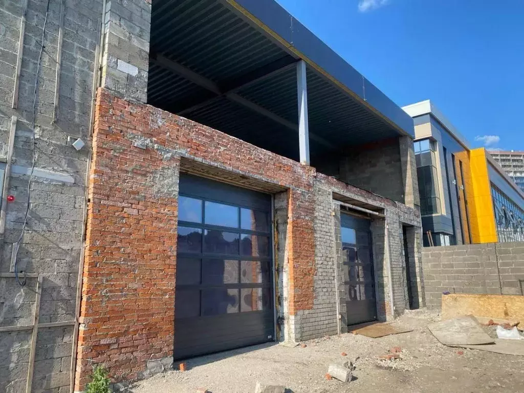 Помещение свободного назначения в Татарстан, Набережные Челны ул. ... - Фото 1