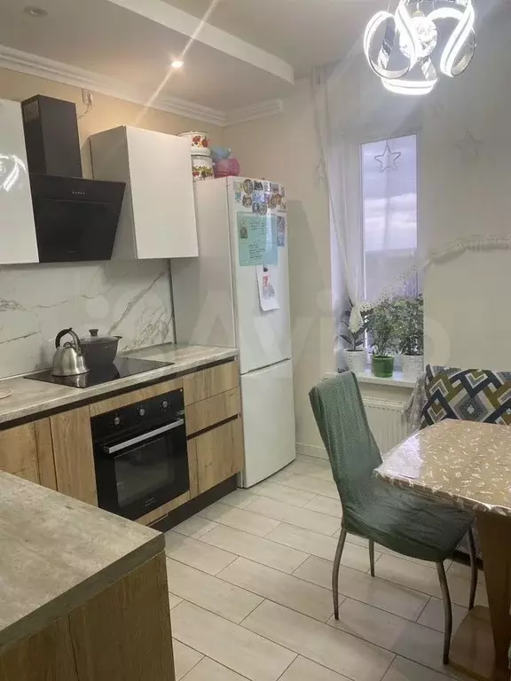 1-к. квартира, 50 м, 13/17 эт. - Фото 0