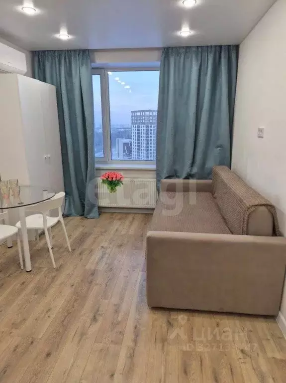 Студия Тюменская область, Тюмень Интернациональная ул., 199к9 (20.0 м) - Фото 0