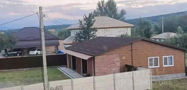 Дом в Адыгея, Майкопский район, Тимирязевское с/пос, Шунтук хут. ул. ... - Фото 1