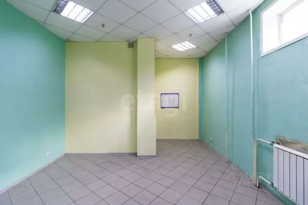 Помещение свободного назначения в Красноярский край, Красноярск ул. ... - Фото 0