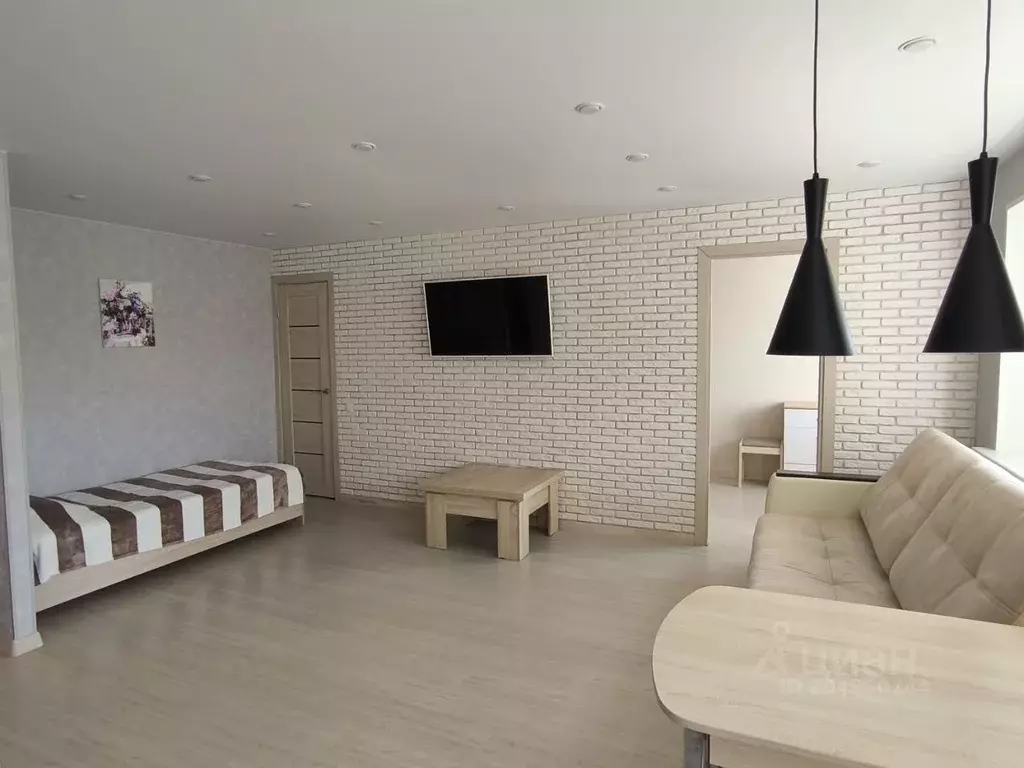 2-к кв. Мурманская область, Кировск ул. Мира, 5 (42.2 м) - Фото 0