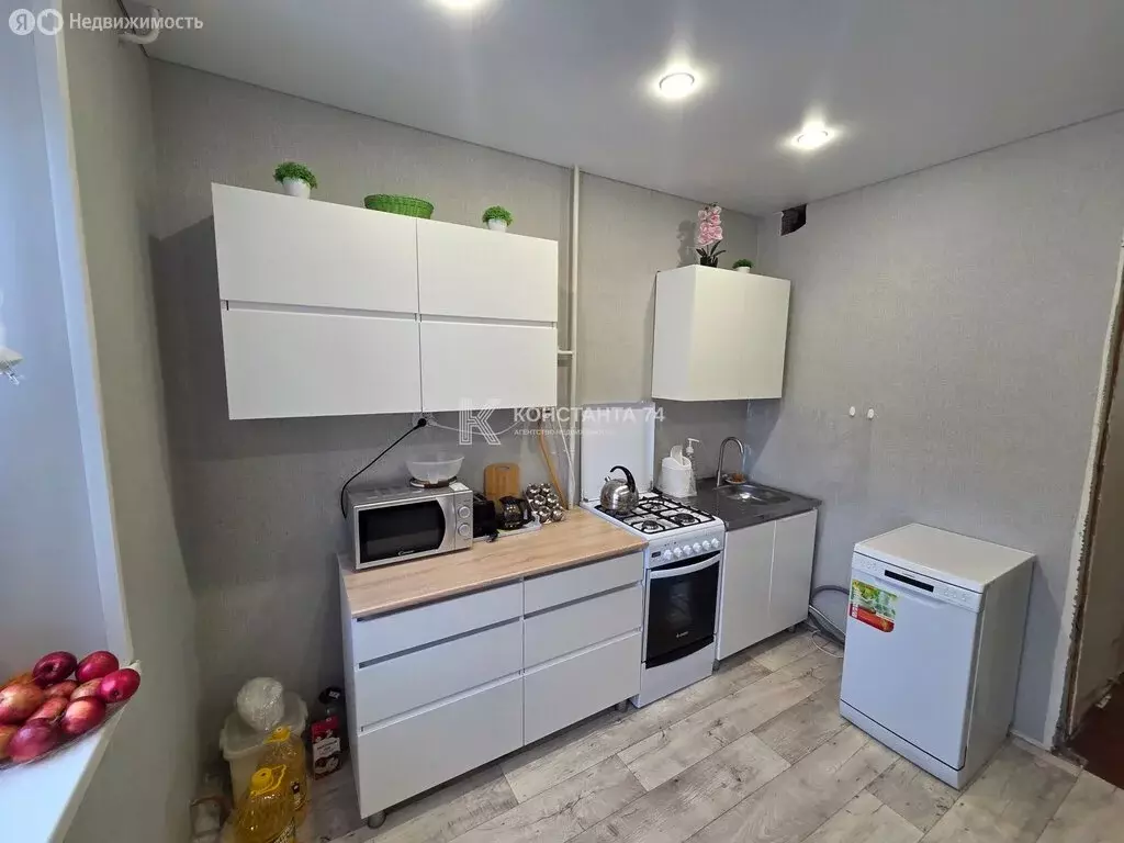 3-комнатная квартира: Чебаркуль, Октябрьская улица, 3А (65.6 м) - Фото 2