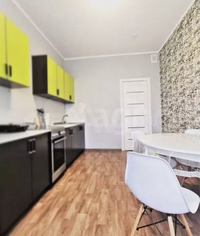 2-к. квартира, 60 м, 6/9 эт. - Фото 1
