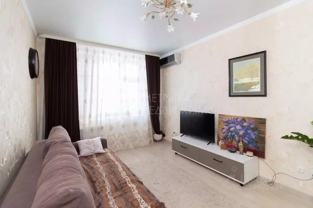 1-к кв. Тюменская область, Тюмень ул. Александра Протозанова, 16 (38.0 ... - Фото 1