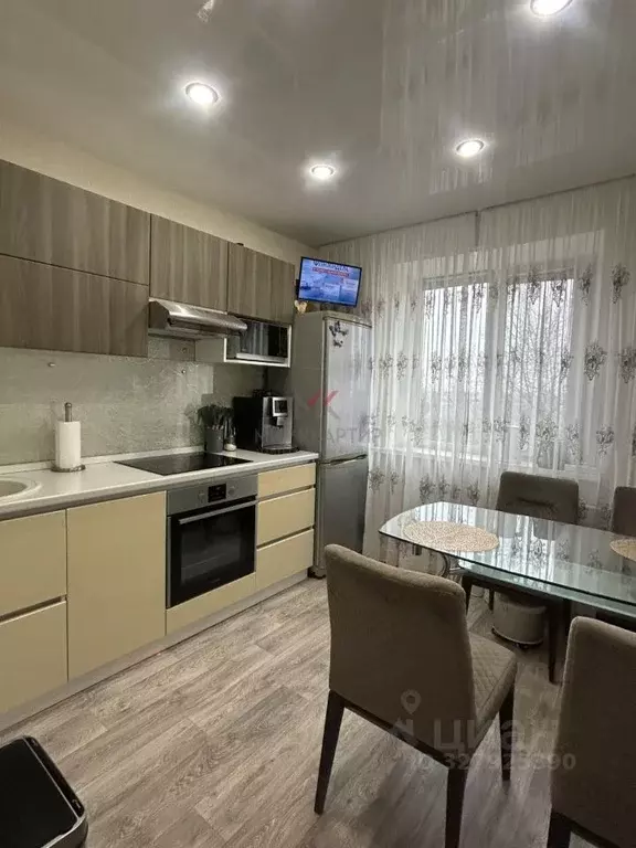 2-к кв. Хакасия, Абакан Пирятинская ул., 21В (50.8 м) - Фото 1