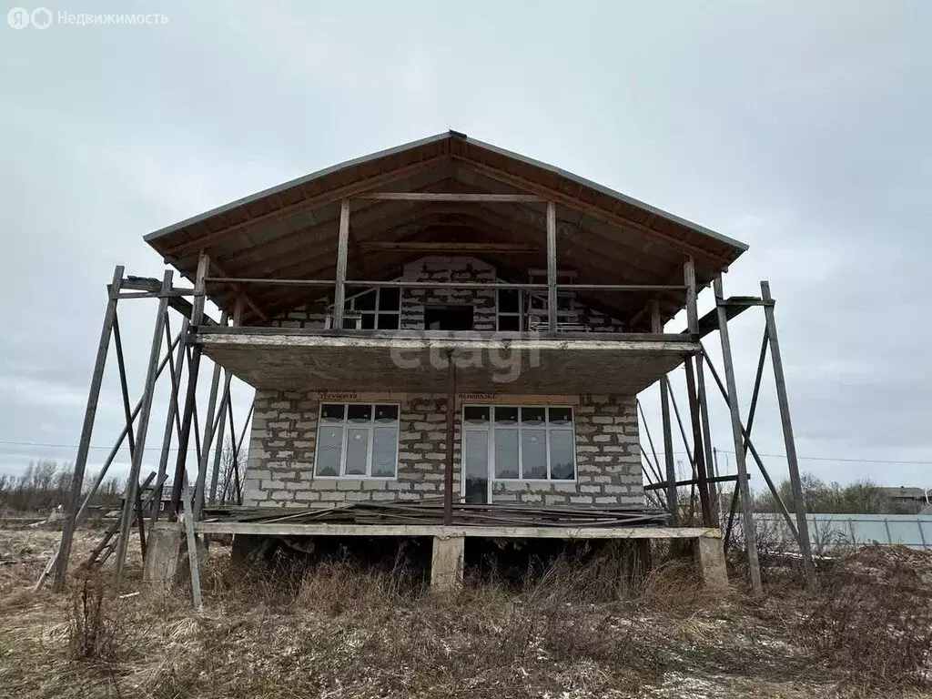 Дом в Боровичи, микрорайон Северный (250 м) - Фото 0