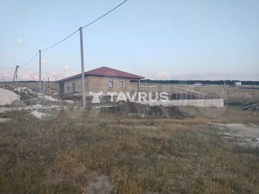 Участок в Крым, Симферопольский район, Чистенское с/пос, с. Левадки  ... - Фото 2