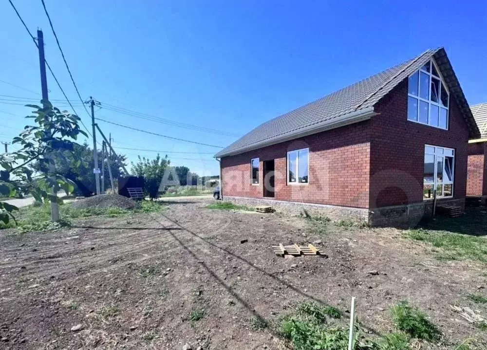 Дом в Краснодарский край, Усть-Лабинск Терская ул. (139 м) - Фото 1