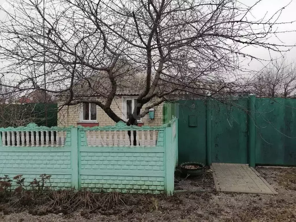 Дом в Октябрьский, рабочий посёлок Октябрьский, улица Куйбышева (31 м) - Фото 0