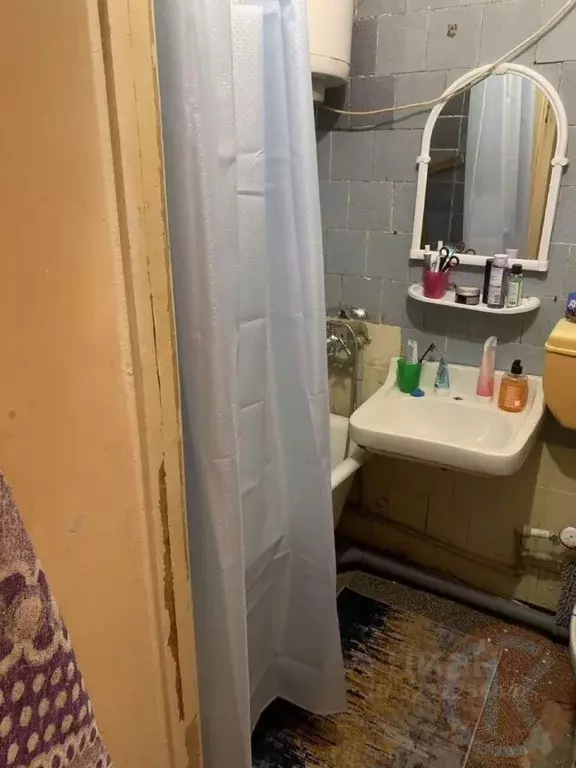 1-к кв. Крым, Сакский район, с. Уютное ул. Кирова, 6 (35.0 м) - Фото 1