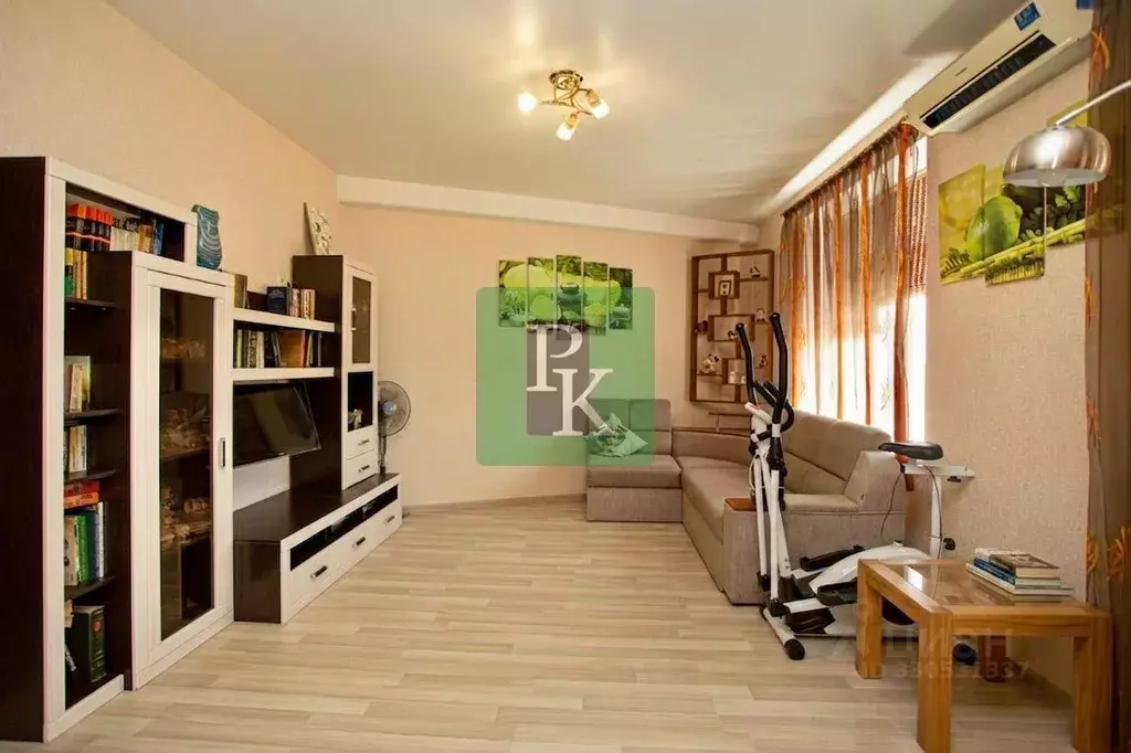 2-к кв. Севастополь ул. Челнокова, 12/5 (59.4 м) - Фото 1