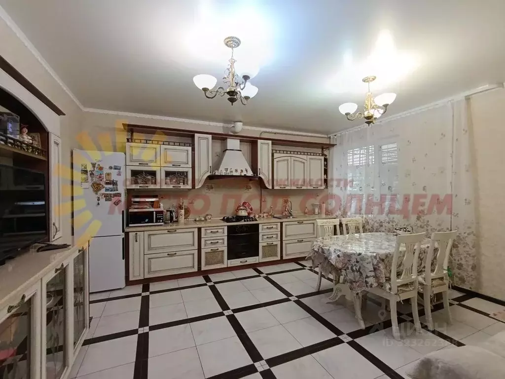 Дом в Краснодарский край, Ейск ул. Щорса (104 м) - Фото 1