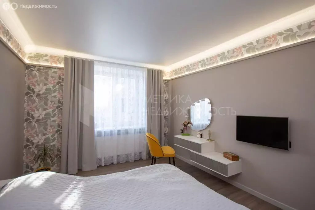 2-комнатная квартира: Тюмень, Новгородская улица, 14 (67 м) - Фото 2