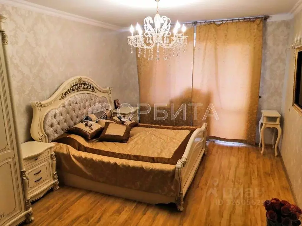 4-к кв. Тюменская область, Тюмень 6-й мкр, ул. Валерии Гнаровской, 6к2 ... - Фото 1