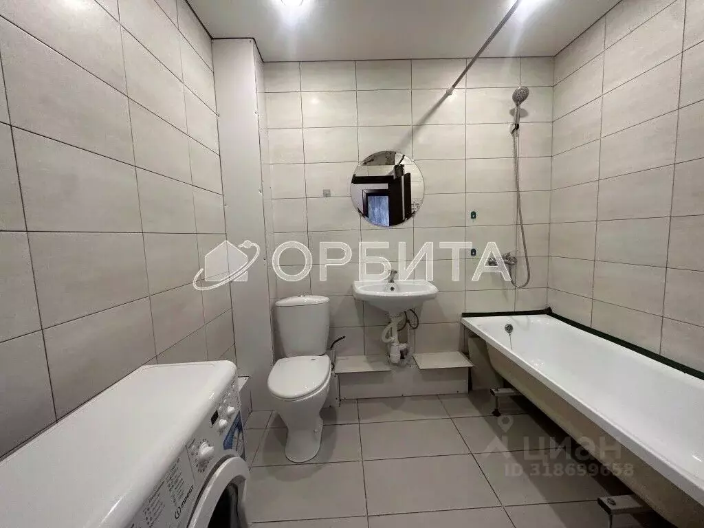 1-к кв. Тюменская область, Тюмень ул. Монтажников, 38 (37.4 м) - Фото 1