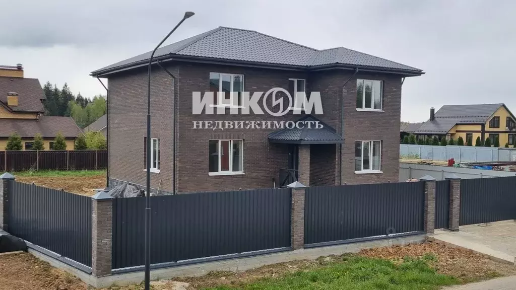 Дом в Москва д. Архангельское, ул. Барятинская, 9 (195 м) - Фото 1