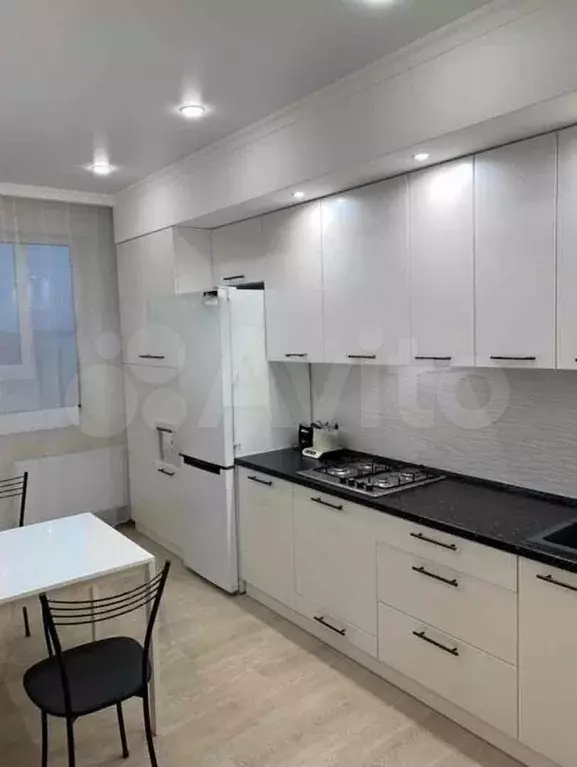 1-к. квартира, 43 м, 4/5 эт. - Фото 1