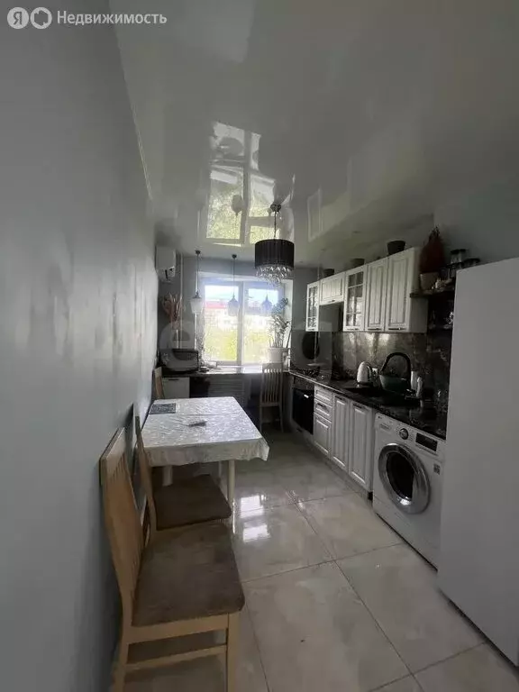 3-комнатная квартира: Якутск, улица Пояркова, 9 (62 м) - Фото 1