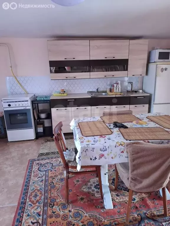 Дом в Чердаклинский район, Калмаюрское сельское поселение, село ... - Фото 2