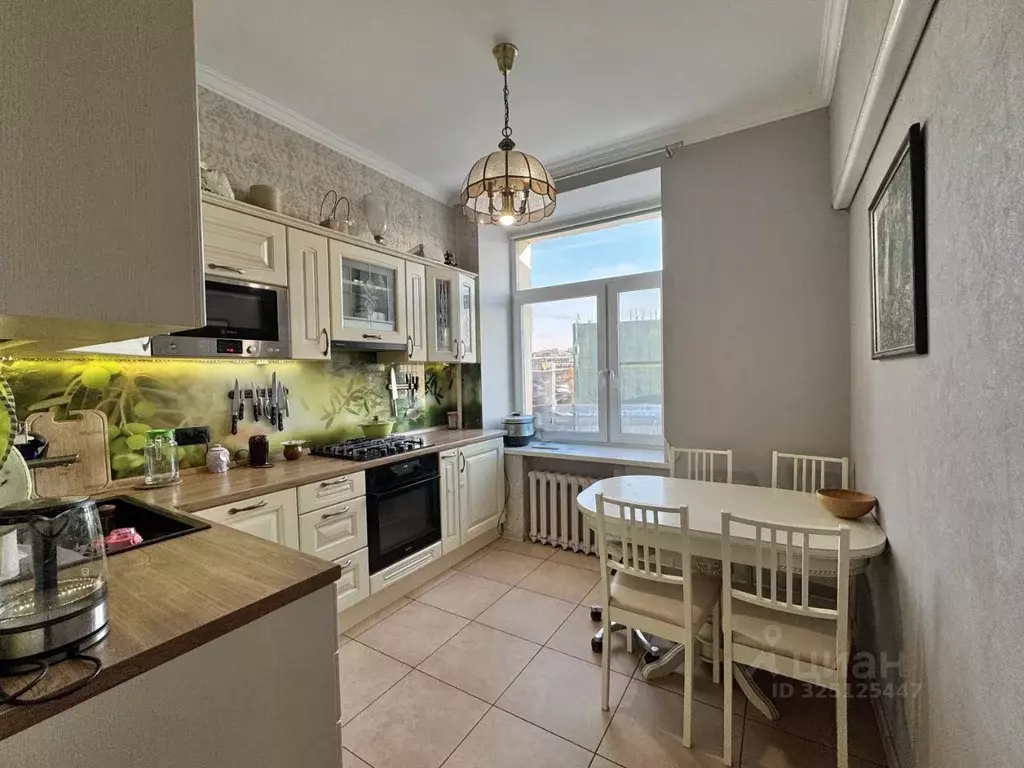 3-к кв. Москва Большой Матросский пер., 1 (63.5 м) - Фото 0