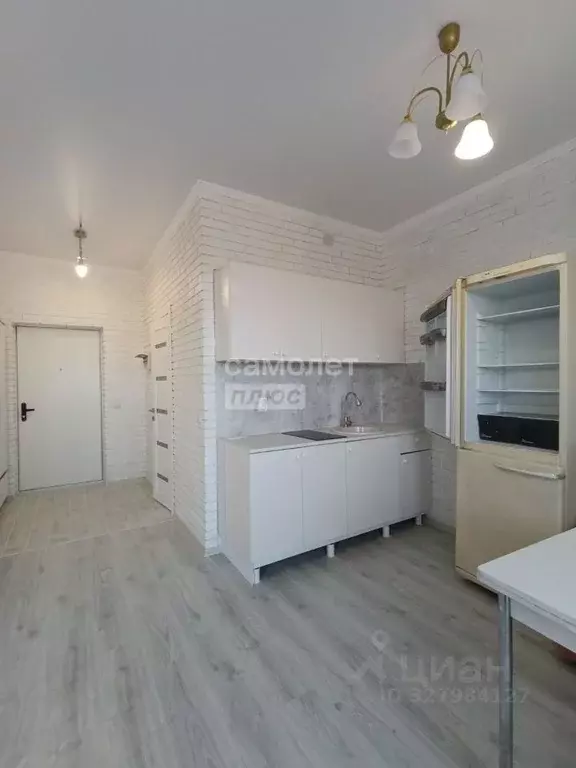 Студия Краснодарский край, Темрюк Дальняя ул., 30 (37.0 м) - Фото 2