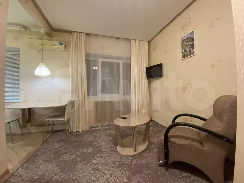 1-к. квартира, 28 м, 1/2 эт. - Фото 0