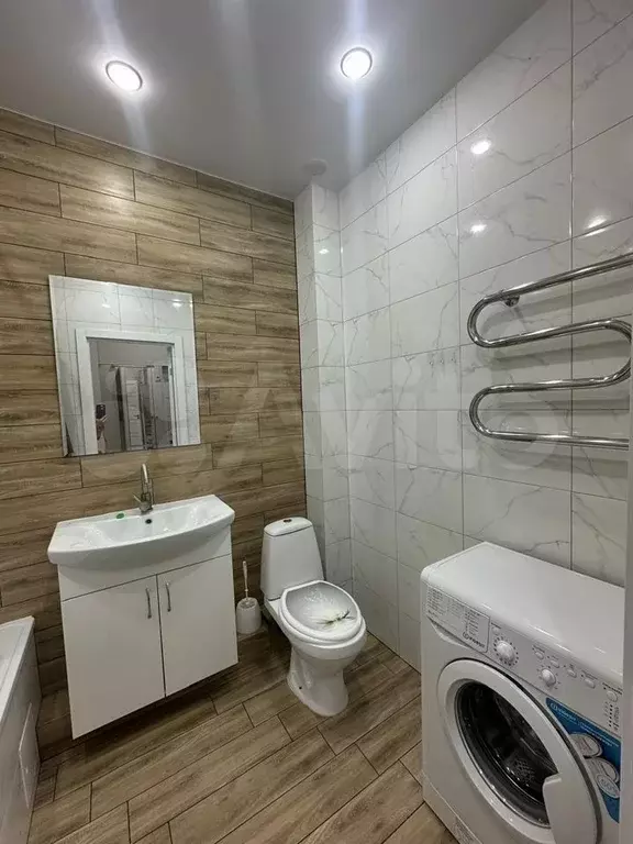 1-к. квартира, 38 м, 1/15 эт. - Фото 0