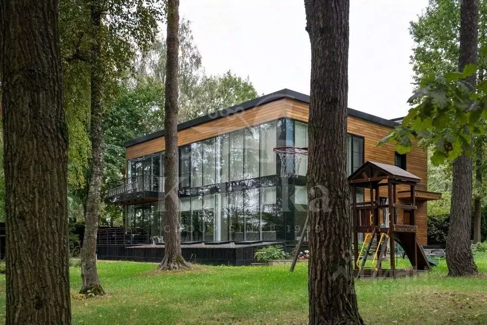 Дом в Московская область, Химки городской округ, д. Юрлово  (675 м) - Фото 1