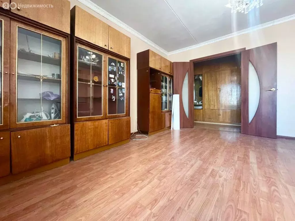 3-комнатная квартира: Уфа, улица Красина, 13/3 (60.5 м) - Фото 1