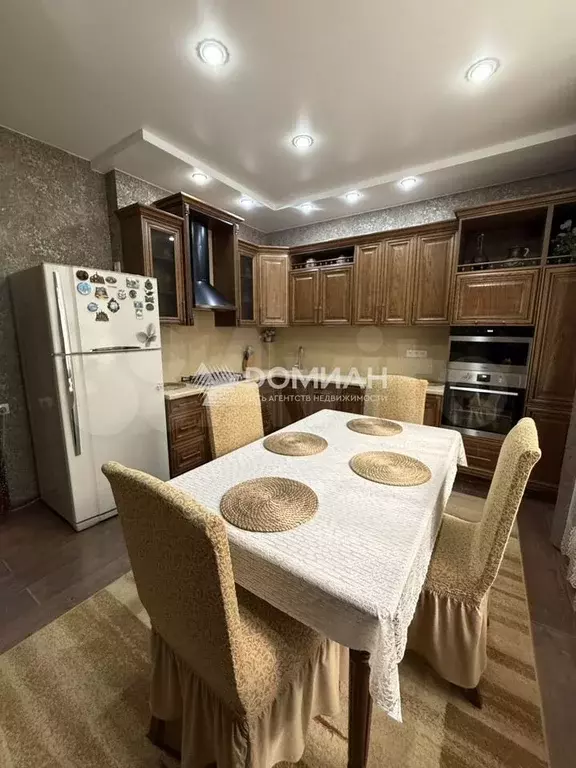 Дом 204,5 м на участке 13,9 сот. - Фото 0