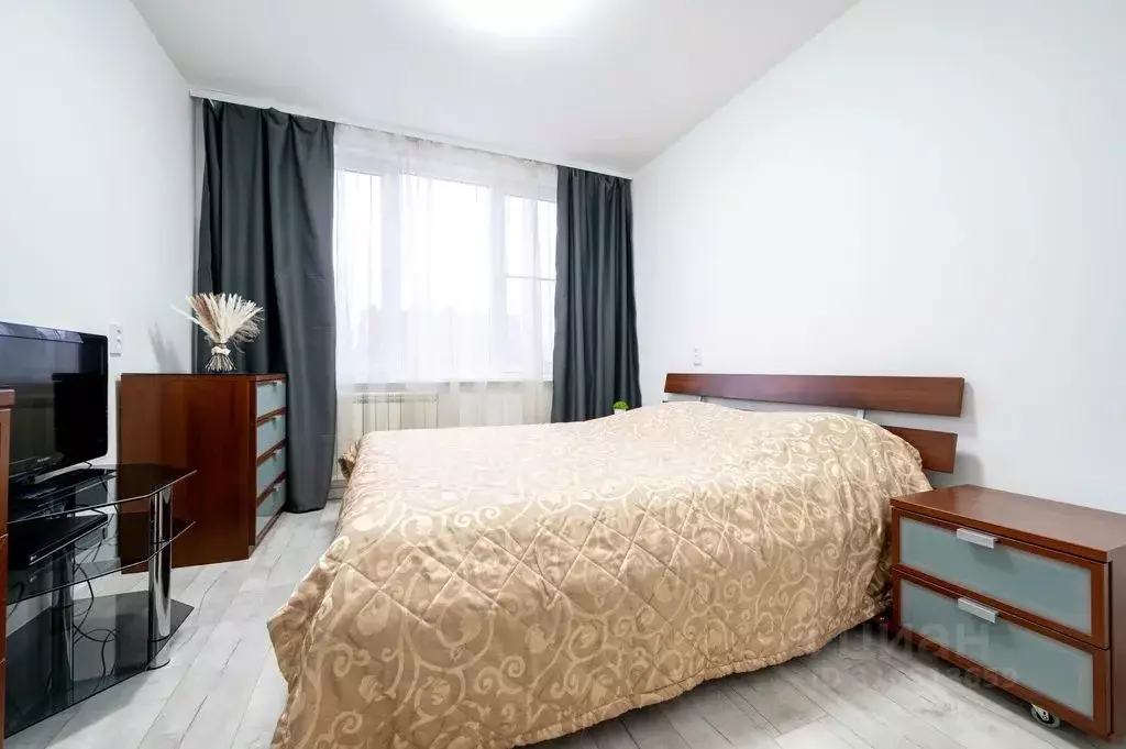 3-к кв. Санкт-Петербург Софийская ул., 48К1 (75.0 м) - Фото 0